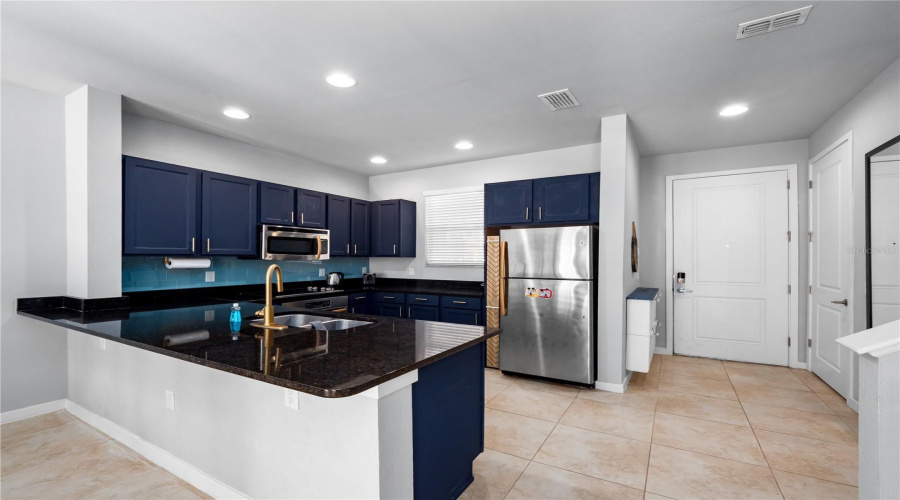Kitchen Conveniently Laid Out