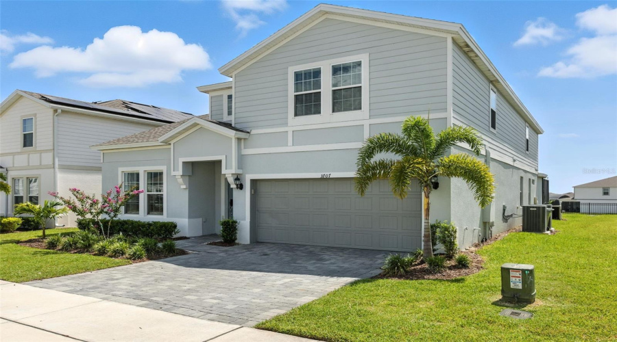 DAVENPORT, Florida 33897, 8 Bedrooms Bedrooms, ,6 BathroomsBathrooms,Residential,For Sale,LANA,0,MFRO6332195