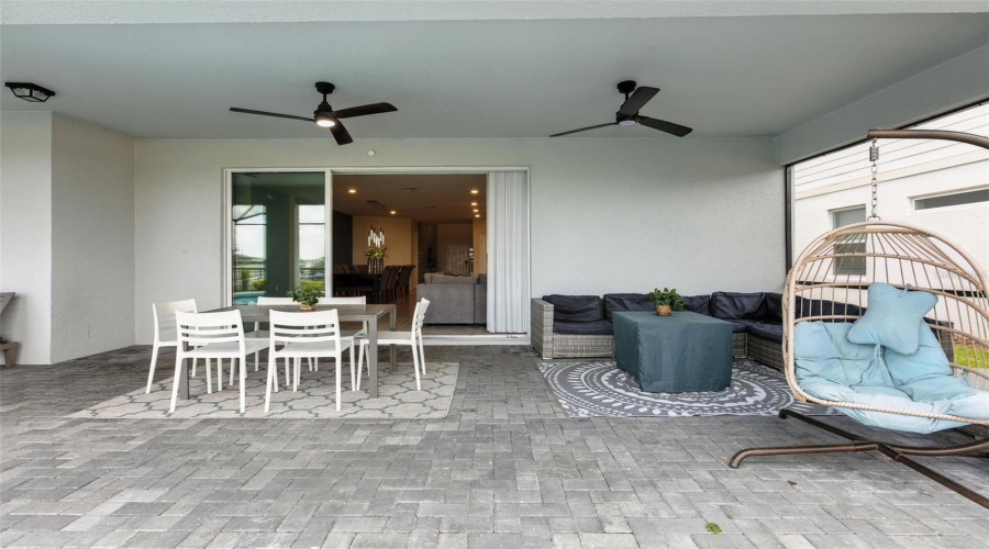 DAVENPORT, Florida 33897, 8 Bedrooms Bedrooms, ,6 BathroomsBathrooms,Residential,For Sale,LANA,0,MFRO6332195