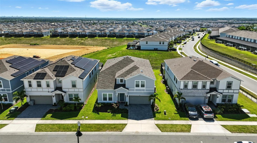 DAVENPORT, Florida 33897, 8 Bedrooms Bedrooms, ,6 BathroomsBathrooms,Residential,For Sale,LANA,0,MFRO6332195