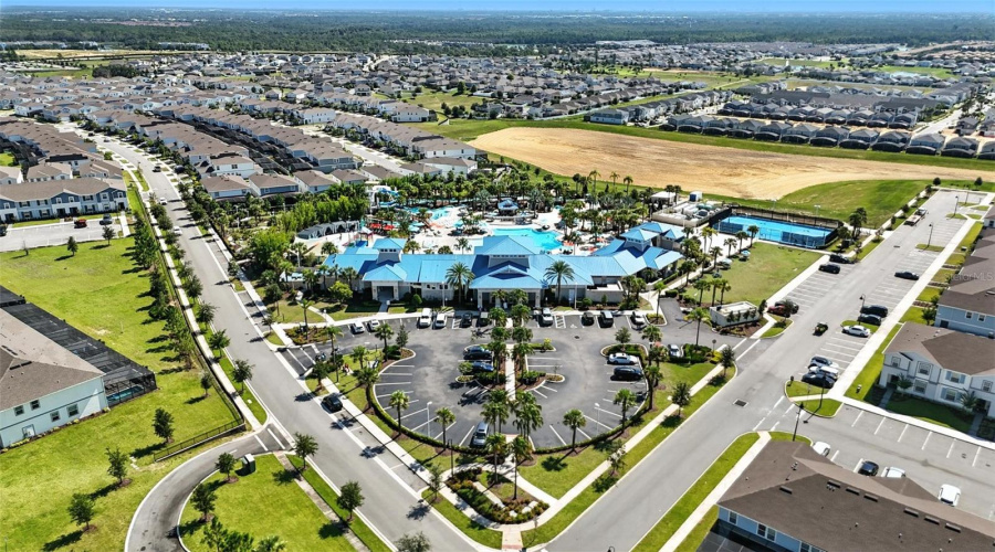 DAVENPORT, Florida 33897, 8 Bedrooms Bedrooms, ,6 BathroomsBathrooms,Residential,For Sale,LANA,0,MFRO6332195