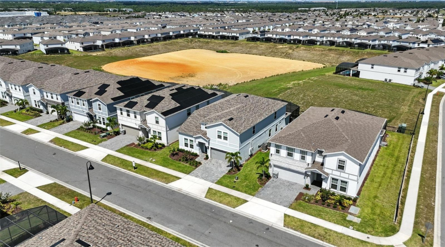 DAVENPORT, Florida 33897, 8 Bedrooms Bedrooms, ,6 BathroomsBathrooms,Residential,For Sale,LANA,0,MFRO6332195