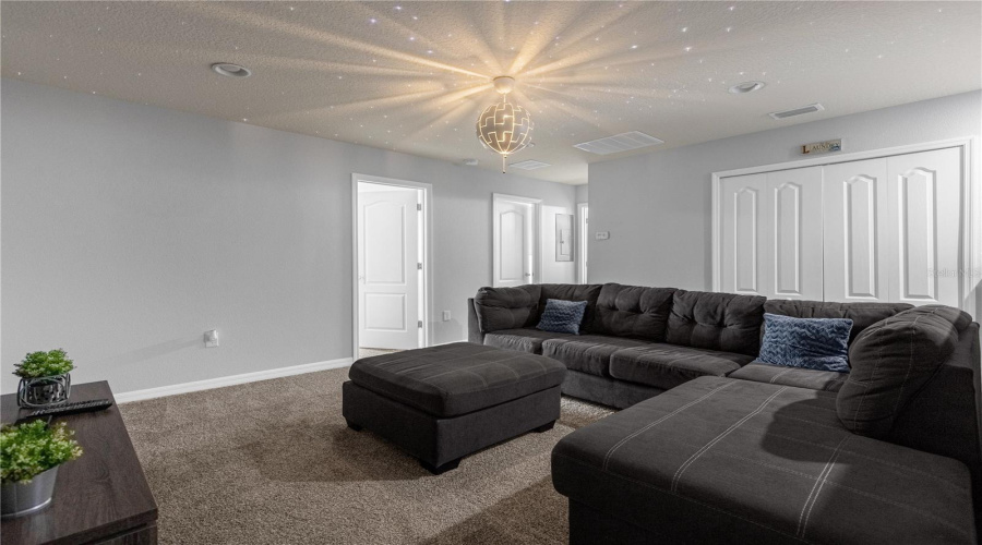 KISSIMMEE, Florida 34747, 4 Bedrooms Bedrooms, ,3 BathroomsBathrooms,Residential,For Sale,RHODES,0,MFRO6332604