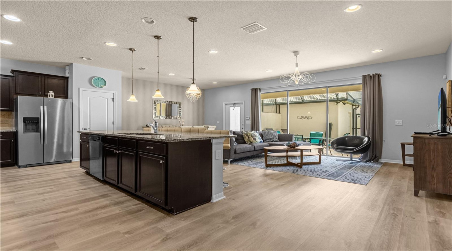 KISSIMMEE, Florida 34747, 4 Bedrooms Bedrooms, ,3 BathroomsBathrooms,Residential,For Sale,RHODES,0,MFRO6332604