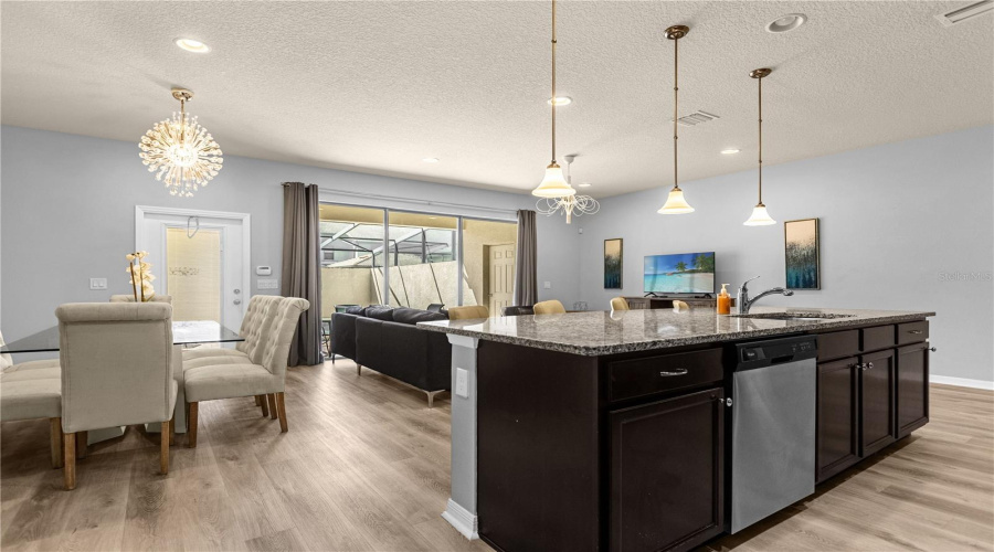 KISSIMMEE, Florida 34747, 4 Bedrooms Bedrooms, ,3 BathroomsBathrooms,Residential,For Sale,RHODES,0,MFRO6332604