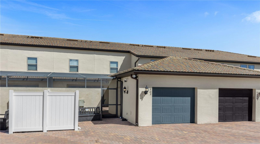 KISSIMMEE, Florida 34747, 4 Bedrooms Bedrooms, ,3 BathroomsBathrooms,Residential,For Sale,RHODES,0,MFRO6332604