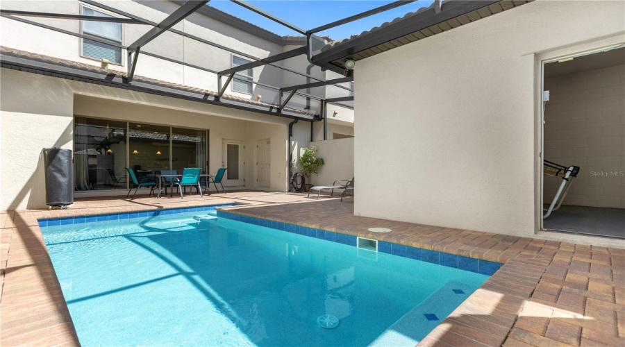 KISSIMMEE, Florida 34747, 4 Bedrooms Bedrooms, ,3 BathroomsBathrooms,Residential,For Sale,RHODES,0,MFRO6332604