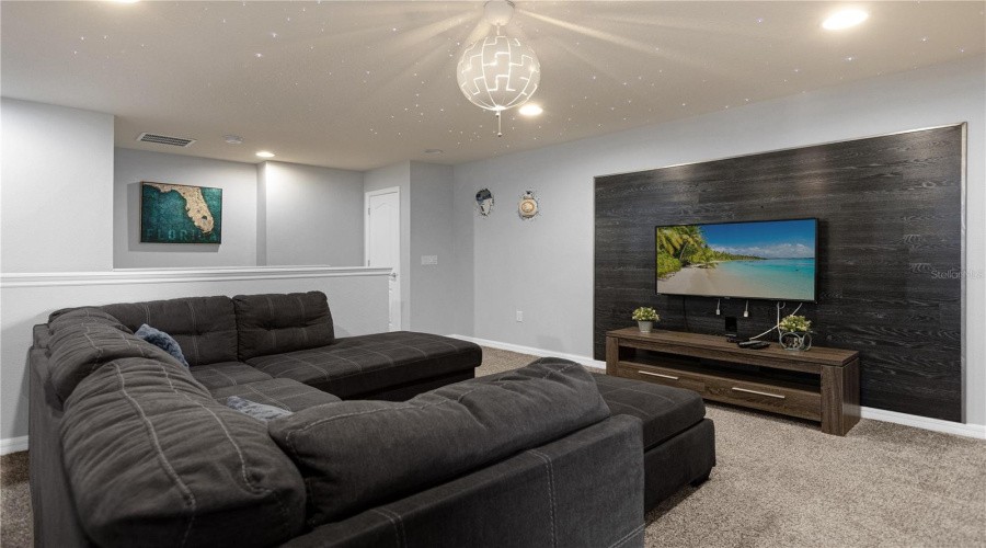 KISSIMMEE, Florida 34747, 4 Bedrooms Bedrooms, ,3 BathroomsBathrooms,Residential,For Sale,RHODES,0,MFRO6332604