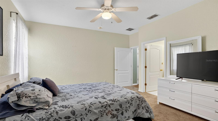DAVENPORT, Florida 33897, 4 Bedrooms Bedrooms, ,3 BathroomsBathrooms,Residential,For Sale,HAMPTON,0,MFRO6331885