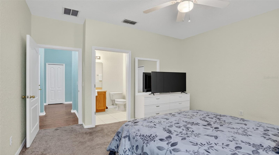 DAVENPORT, Florida 33897, 4 Bedrooms Bedrooms, ,3 BathroomsBathrooms,Residential,For Sale,HAMPTON,0,MFRO6331885