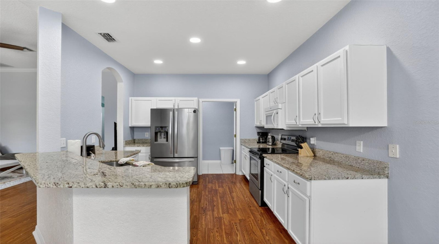 DAVENPORT, Florida 33897, 4 Bedrooms Bedrooms, ,3 BathroomsBathrooms,Residential,For Sale,HAMPTON,0,MFRO6331885