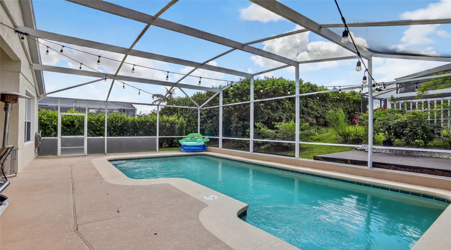 DAVENPORT, Florida 33897, 4 Bedrooms Bedrooms, ,3 BathroomsBathrooms,Residential,For Sale,HAMPTON,0,MFRO6331885
