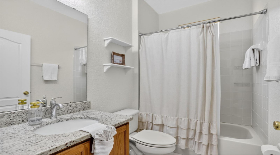 DAVENPORT, Florida 33897, 4 Bedrooms Bedrooms, ,3 BathroomsBathrooms,Residential,For Sale,HAMPTON,0,MFRO6331885