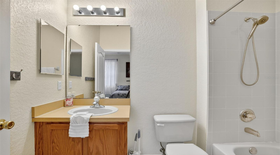 DAVENPORT, Florida 33897, 4 Bedrooms Bedrooms, ,3 BathroomsBathrooms,Residential,For Sale,HAMPTON,0,MFRO6331885