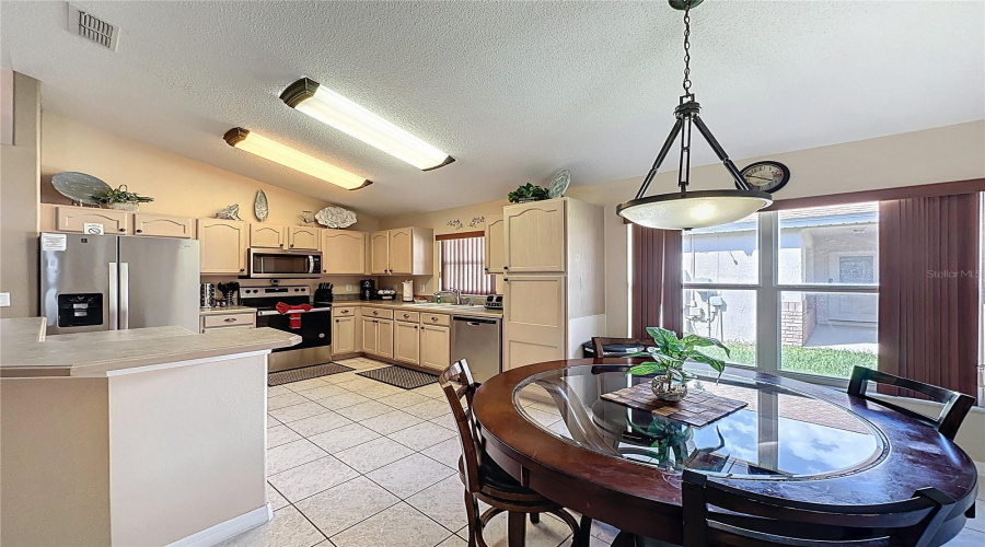 KISSIMMEE, Florida 34747, 5 Bedrooms Bedrooms, ,4 BathroomsBathrooms,Residential,For Sale,INDIAN CREEK,0,MFRS5126307