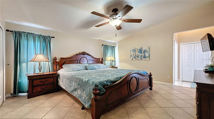 KISSIMMEE, Florida 34747, 5 Bedrooms Bedrooms, ,4 BathroomsBathrooms,Residential,For Sale,INDIAN CREEK,0,MFRS5126307
