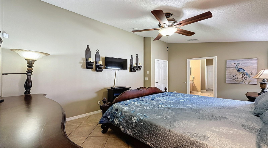 KISSIMMEE, Florida 34747, 5 Bedrooms Bedrooms, ,4 BathroomsBathrooms,Residential,For Sale,INDIAN CREEK,0,MFRS5126307