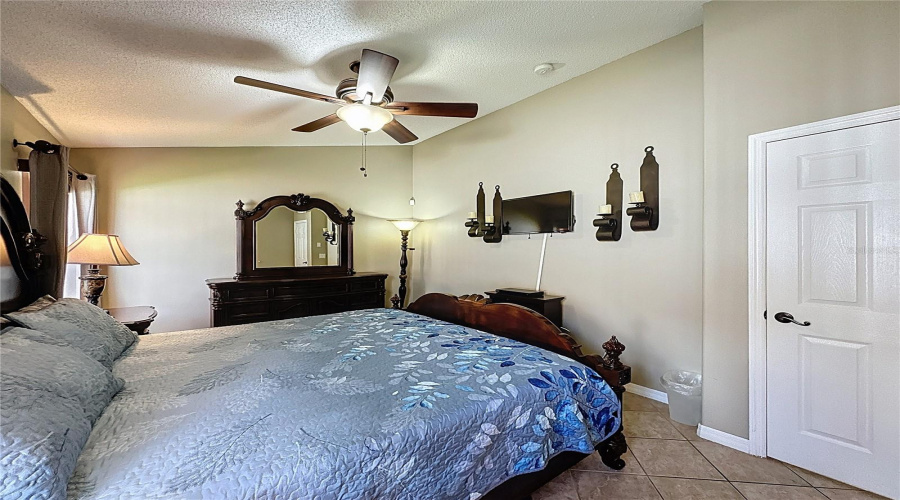 KISSIMMEE, Florida 34747, 5 Bedrooms Bedrooms, ,4 BathroomsBathrooms,Residential,For Sale,INDIAN CREEK,0,MFRS5126307