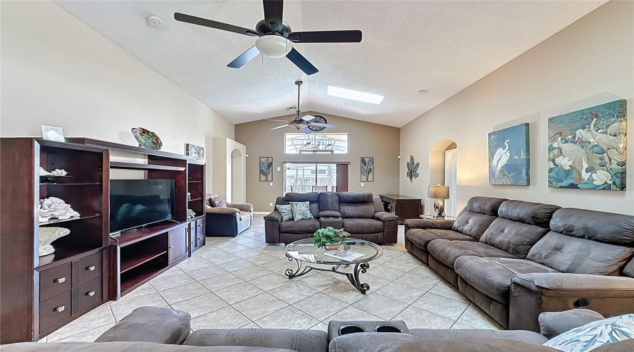 KISSIMMEE, Florida 34747, 5 Bedrooms Bedrooms, ,4 BathroomsBathrooms,Residential,For Sale,INDIAN CREEK,0,MFRS5126307