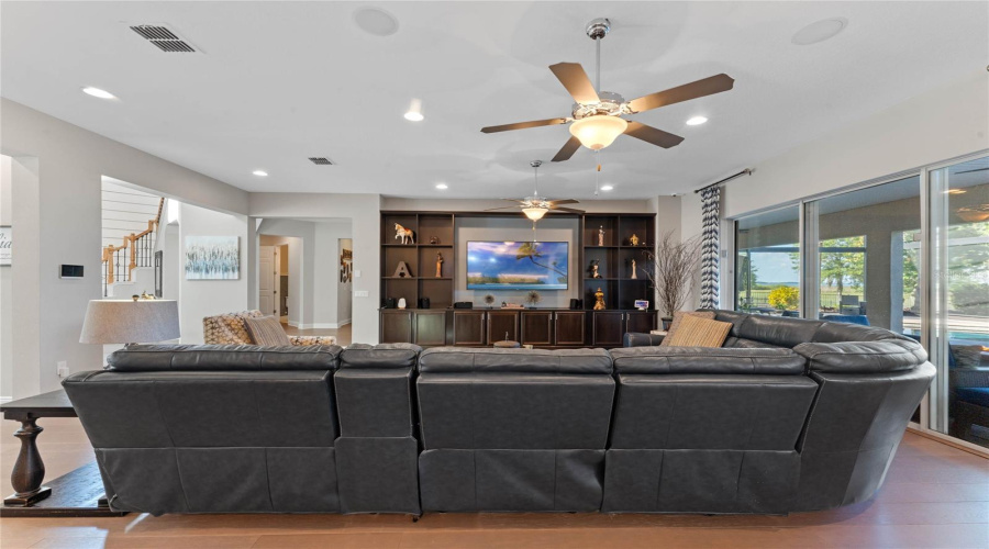 KISSIMMEE, Florida 34746, 5 Bedrooms Bedrooms, ,5 BathroomsBathrooms,Residential,For Sale,GATEWAY,0,MFRO6293540