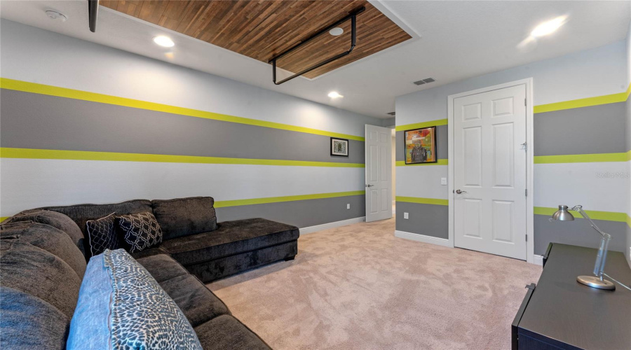 KISSIMMEE, Florida 34746, 5 Bedrooms Bedrooms, ,5 BathroomsBathrooms,Residential,For Sale,GATEWAY,0,MFRO6293540