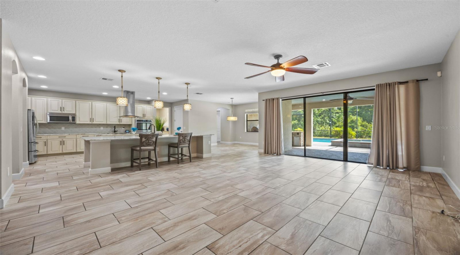 KISSIMMEE, Florida 34746, 6 Bedrooms Bedrooms, ,4 BathroomsBathrooms,Residential,For Sale,BOWFIN,0,MFRS5132020