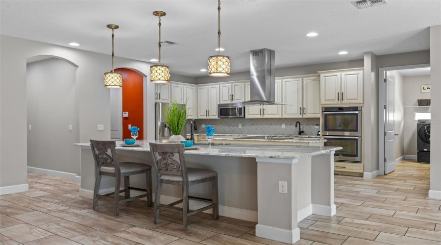 KISSIMMEE, Florida 34746, 6 Bedrooms Bedrooms, ,4 BathroomsBathrooms,Residential,For Sale,BOWFIN,0,MFRS5132020
