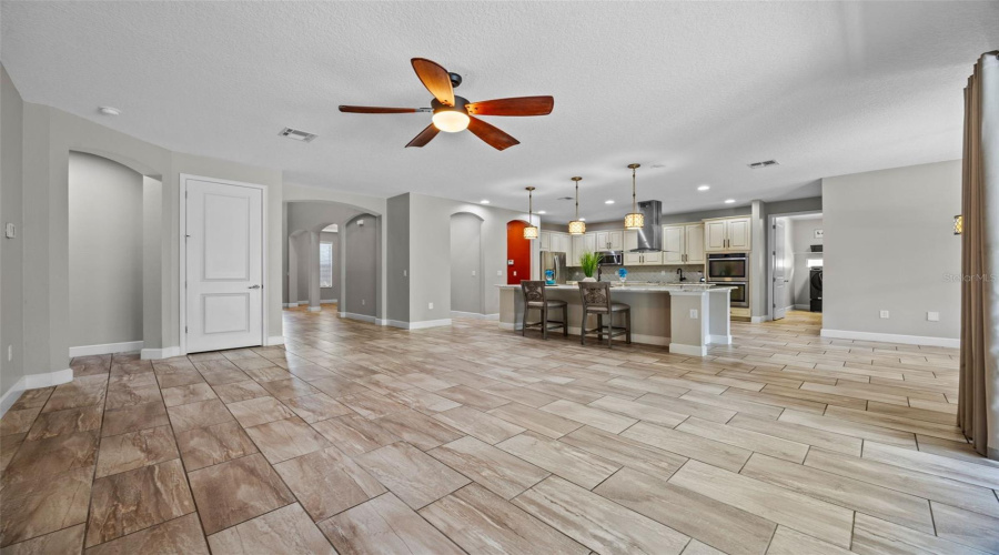 KISSIMMEE, Florida 34746, 6 Bedrooms Bedrooms, ,4 BathroomsBathrooms,Residential,For Sale,BOWFIN,0,MFRS5132020