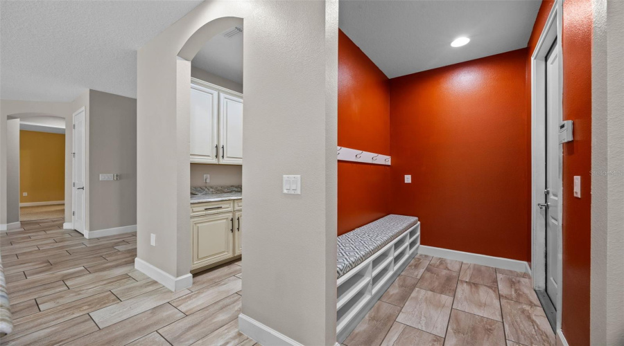 KISSIMMEE, Florida 34746, 6 Bedrooms Bedrooms, ,4 BathroomsBathrooms,Residential,For Sale,BOWFIN,0,MFRS5132020