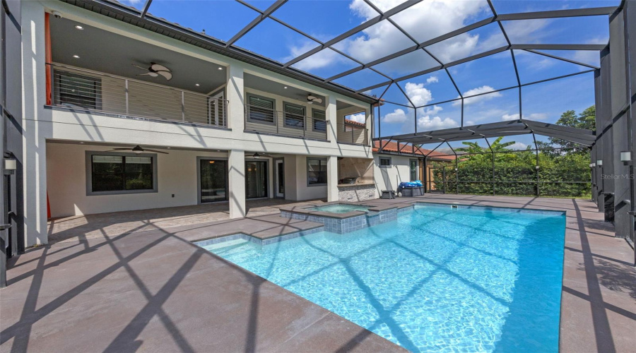 KISSIMMEE, Florida 34746, 6 Bedrooms Bedrooms, ,4 BathroomsBathrooms,Residential,For Sale,BOWFIN,0,MFRS5132020