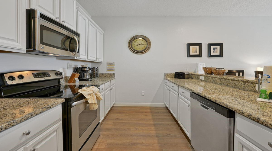 KISSIMMEE, Florida 34747, 4 Bedrooms Bedrooms, ,3 BathroomsBathrooms,Residential,For Sale,CUBAN PALM,0,MFRS5131897