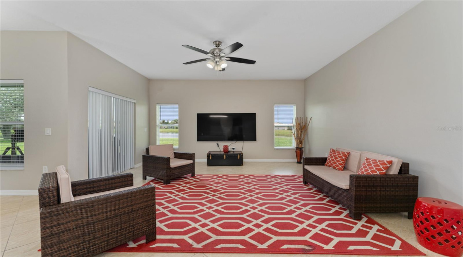 KISSIMMEE, Florida 34746, 3 Bedrooms Bedrooms, ,2 BathroomsBathrooms,Residential,For Sale,FOREST PARK,0,MFRO6332585