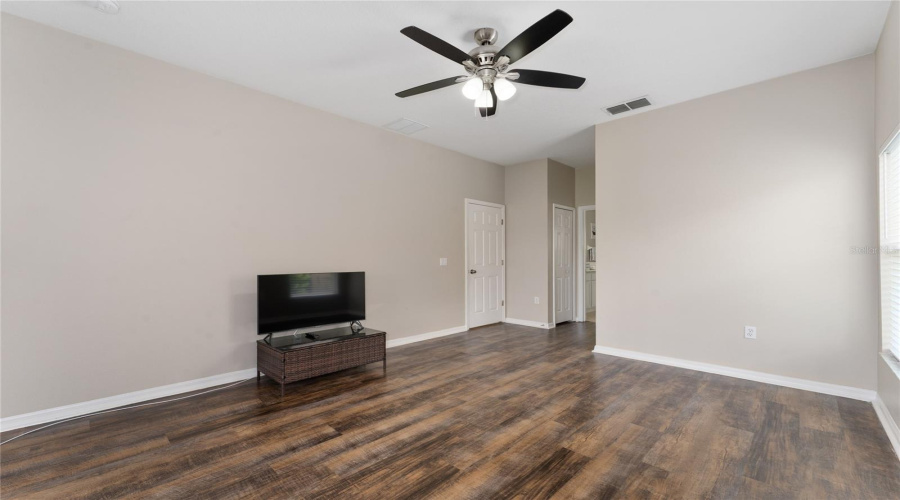 KISSIMMEE, Florida 34746, 3 Bedrooms Bedrooms, ,2 BathroomsBathrooms,Residential,For Sale,FOREST PARK,0,MFRO6332585