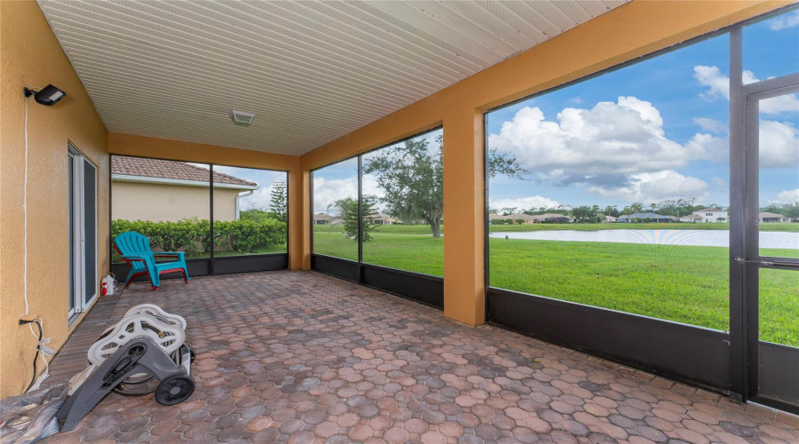 KISSIMMEE, Florida 34746, 3 Bedrooms Bedrooms, ,2 BathroomsBathrooms,Residential,For Sale,FOREST PARK,0,MFRO6332585