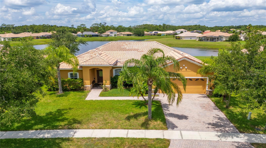 KISSIMMEE, Florida 34746, 3 Bedrooms Bedrooms, ,2 BathroomsBathrooms,Residential,For Sale,FOREST PARK,0,MFRO6332585