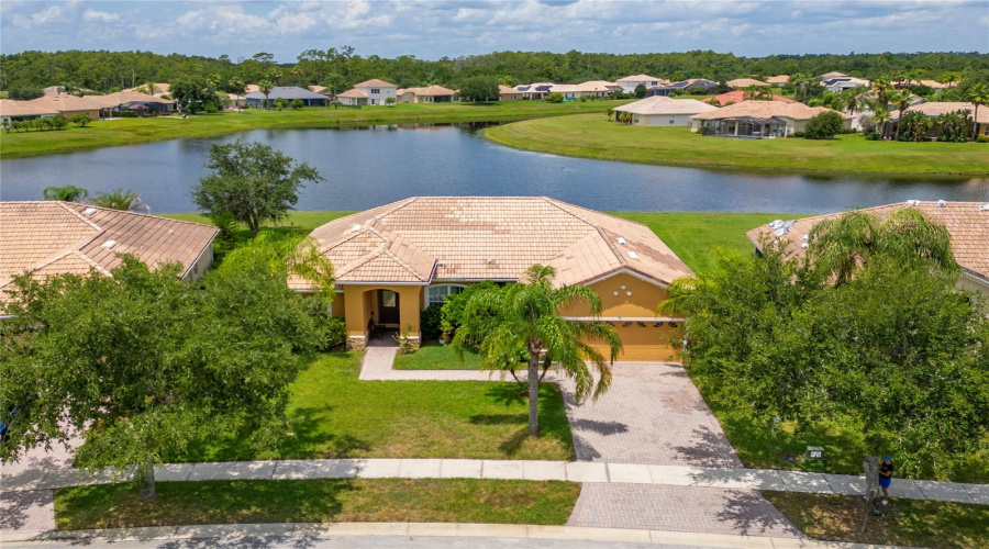 KISSIMMEE, Florida 34746, 3 Bedrooms Bedrooms, ,2 BathroomsBathrooms,Residential,For Sale,FOREST PARK,0,MFRO6332585