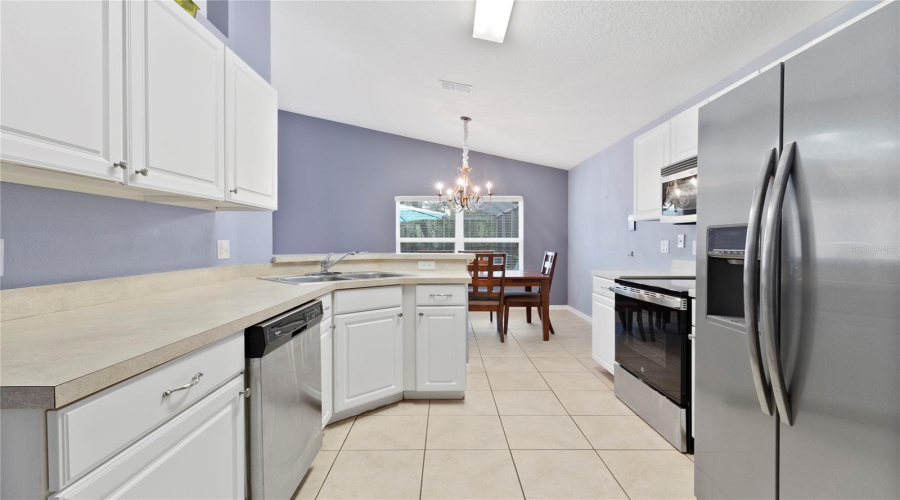 DAVENPORT, Florida 33837, 3 Bedrooms Bedrooms, ,2 BathroomsBathrooms,Residential,For Sale,ORANGE COSMOS,0,MFRO6332718