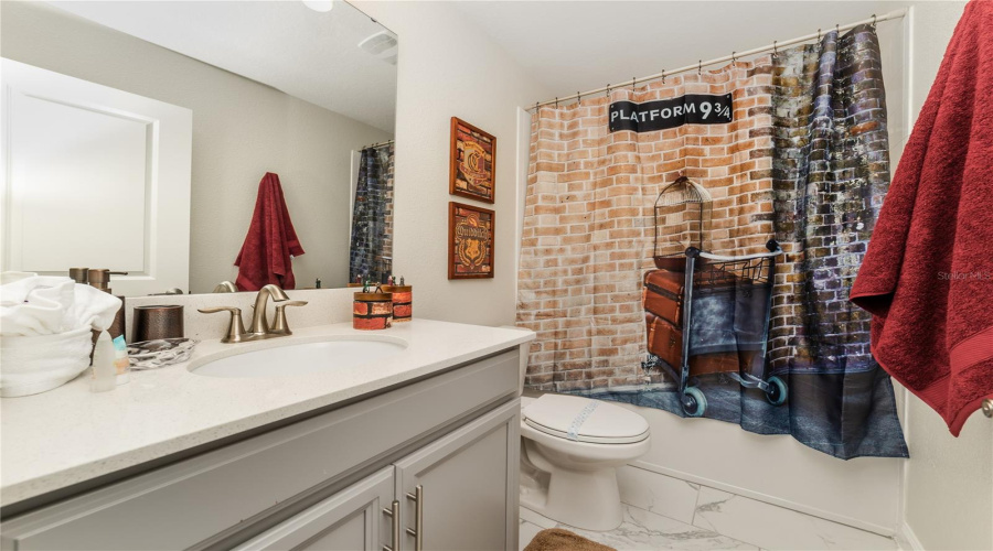 DAVENPORT, Florida 33896, 8 Bedrooms Bedrooms, ,5 BathroomsBathrooms,Residential,For Sale,PEBBLE BEACH,0,MFRO6331935