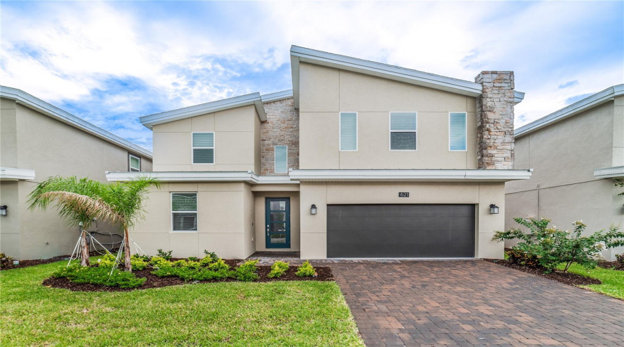 DAVENPORT, Florida 33896, 8 Bedrooms Bedrooms, ,5 BathroomsBathrooms,Residential,For Sale,PEBBLE BEACH,0,MFRO6331935