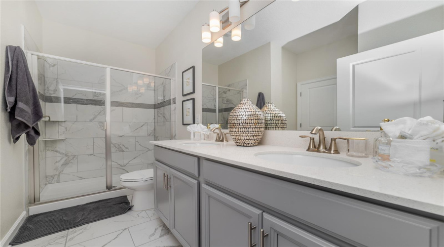 DAVENPORT, Florida 33896, 8 Bedrooms Bedrooms, ,5 BathroomsBathrooms,Residential,For Sale,PEBBLE BEACH,0,MFRO6331935