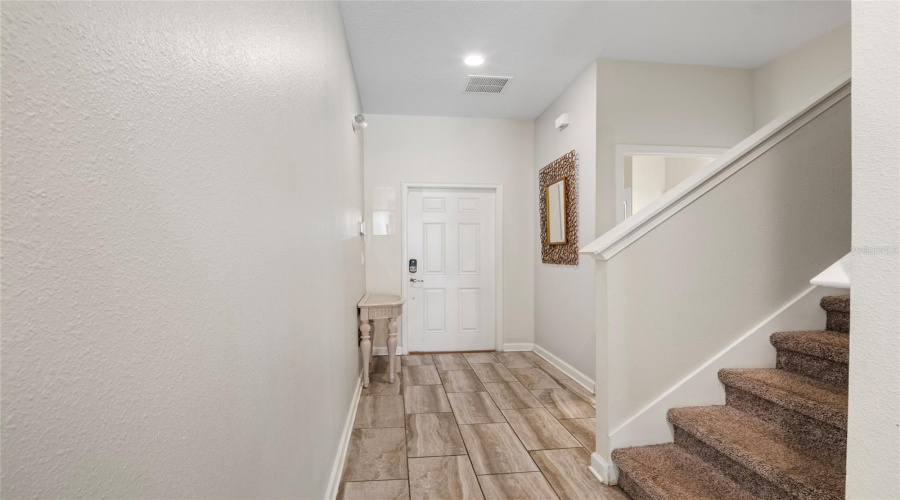 DAVENPORT, Florida 33896, 4 Bedrooms Bedrooms, ,3 BathroomsBathrooms,Residential,For Sale,DOGLEG,0,MFRTB8412910