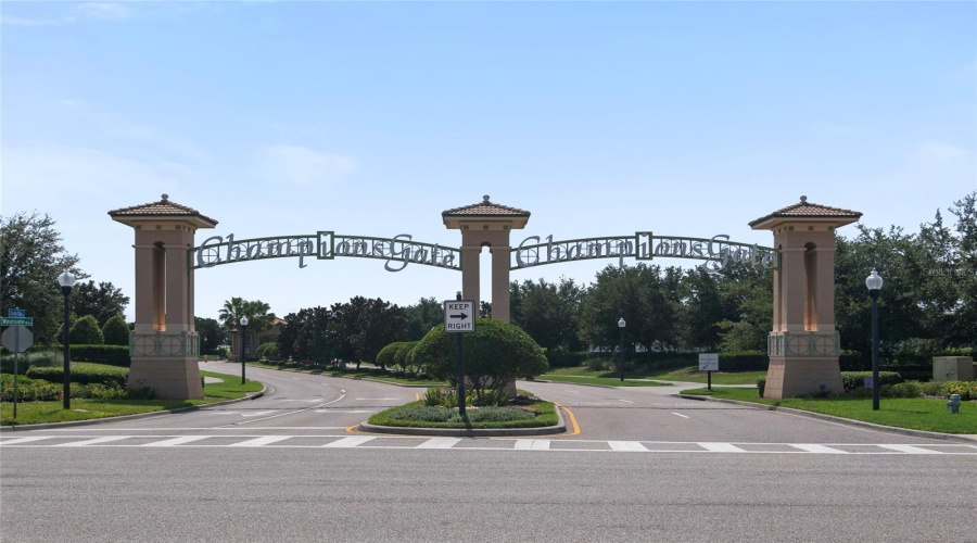 DAVENPORT, Florida 33896, 4 Bedrooms Bedrooms, ,3 BathroomsBathrooms,Residential,For Sale,DOGLEG,0,MFRTB8412910