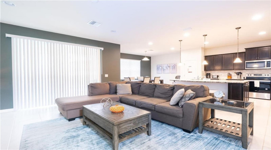 KISSIMMEE, Florida 34747, 5 Bedrooms Bedrooms, ,4 BathroomsBathrooms,Residential,For Sale,DUBAI,0,MFRO6276957