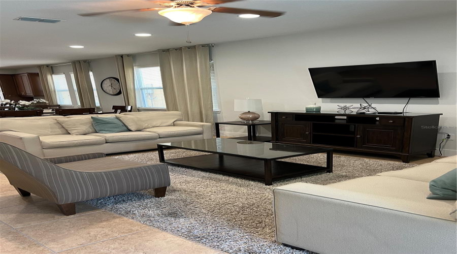 KISSIMMEE, Florida 34747, 8 Bedrooms Bedrooms, ,7 BathroomsBathrooms,Residential,For Sale,LASSO,0,MFRO6186937