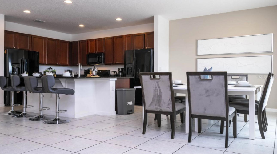 KISSIMMEE, Florida 34746, 8 Bedrooms Bedrooms, ,6 BathroomsBathrooms,Residential,For Sale,MONADO,0,MFRO6332640