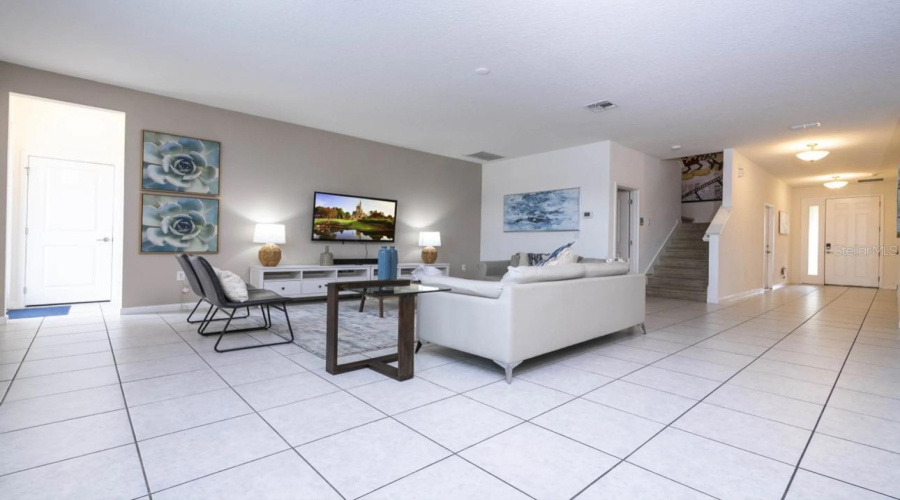 KISSIMMEE, Florida 34746, 8 Bedrooms Bedrooms, ,6 BathroomsBathrooms,Residential,For Sale,MONADO,0,MFRO6332640