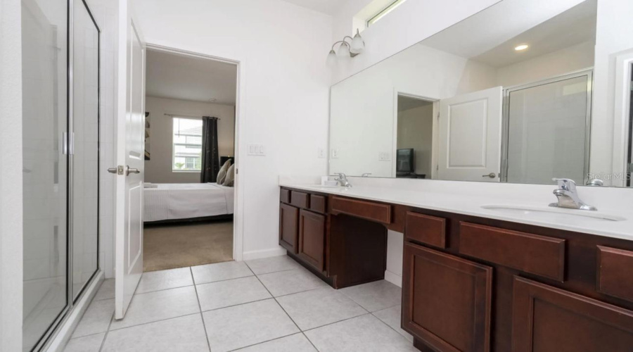 KISSIMMEE, Florida 34746, 8 Bedrooms Bedrooms, ,6 BathroomsBathrooms,Residential,For Sale,MONADO,0,MFRO6332640