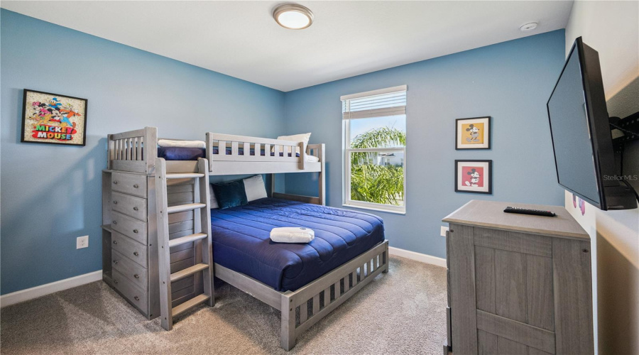 DAVENPORT, Florida 33896, 6 Bedrooms Bedrooms, ,5 BathroomsBathrooms,Residential,For Sale,CABOT CLIFFS,0,MFRO6332830