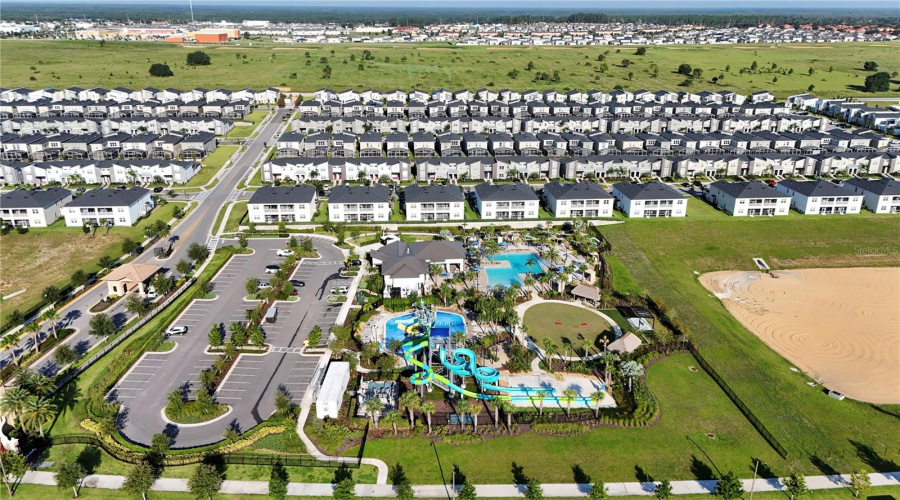 DAVENPORT, Florida 33896, 6 Bedrooms Bedrooms, ,5 BathroomsBathrooms,Residential,For Sale,CABOT CLIFFS,0,MFRO6332830