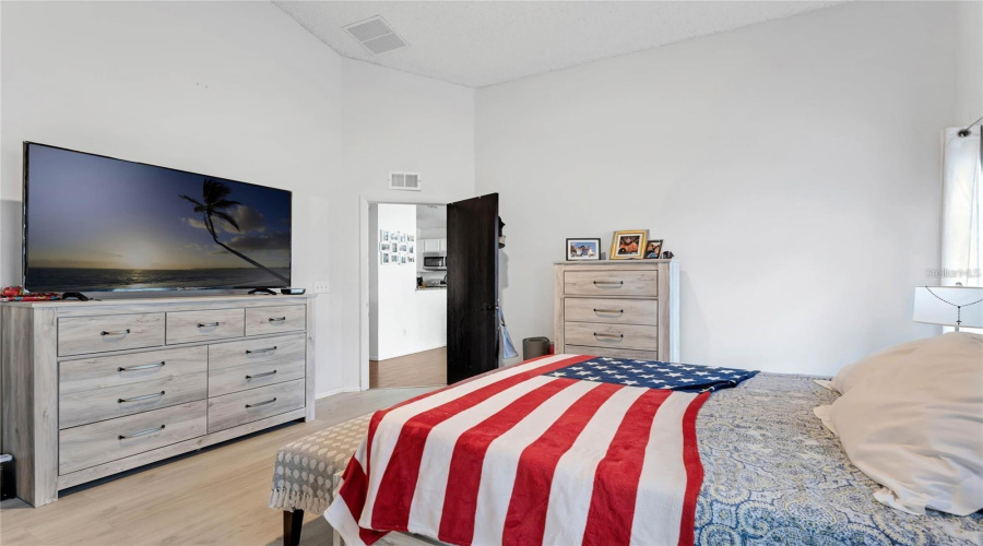 DAVENPORT, Florida 33897, 3 Bedrooms Bedrooms, ,2 BathroomsBathrooms,Residential,For Sale,BLOOMINGDALE,0,MFRS5132055